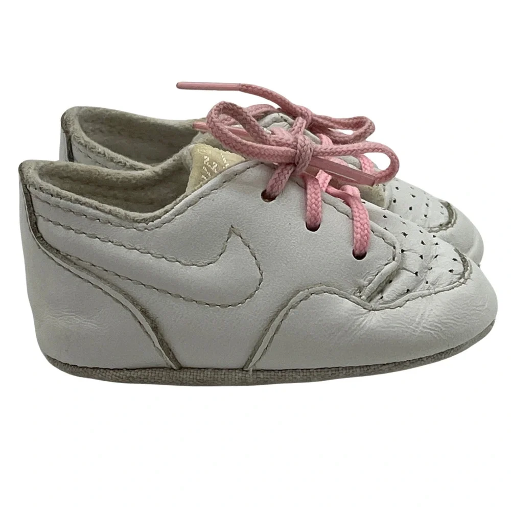 Nike vintage sneakers